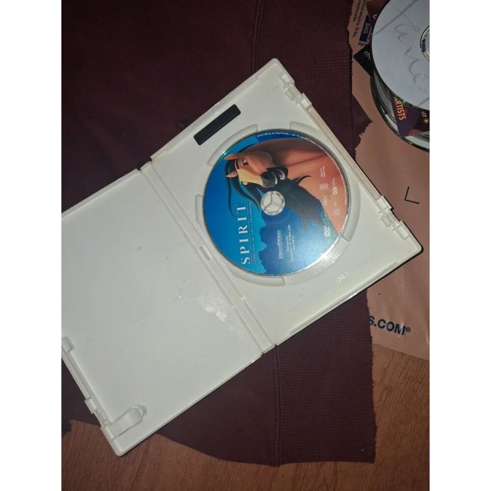 DVDs  with cases mix (2)
